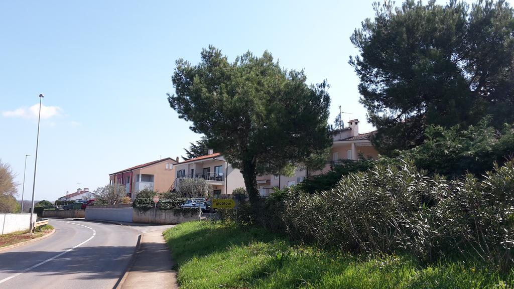 Apartments Henc Novigrad  Exterior photo